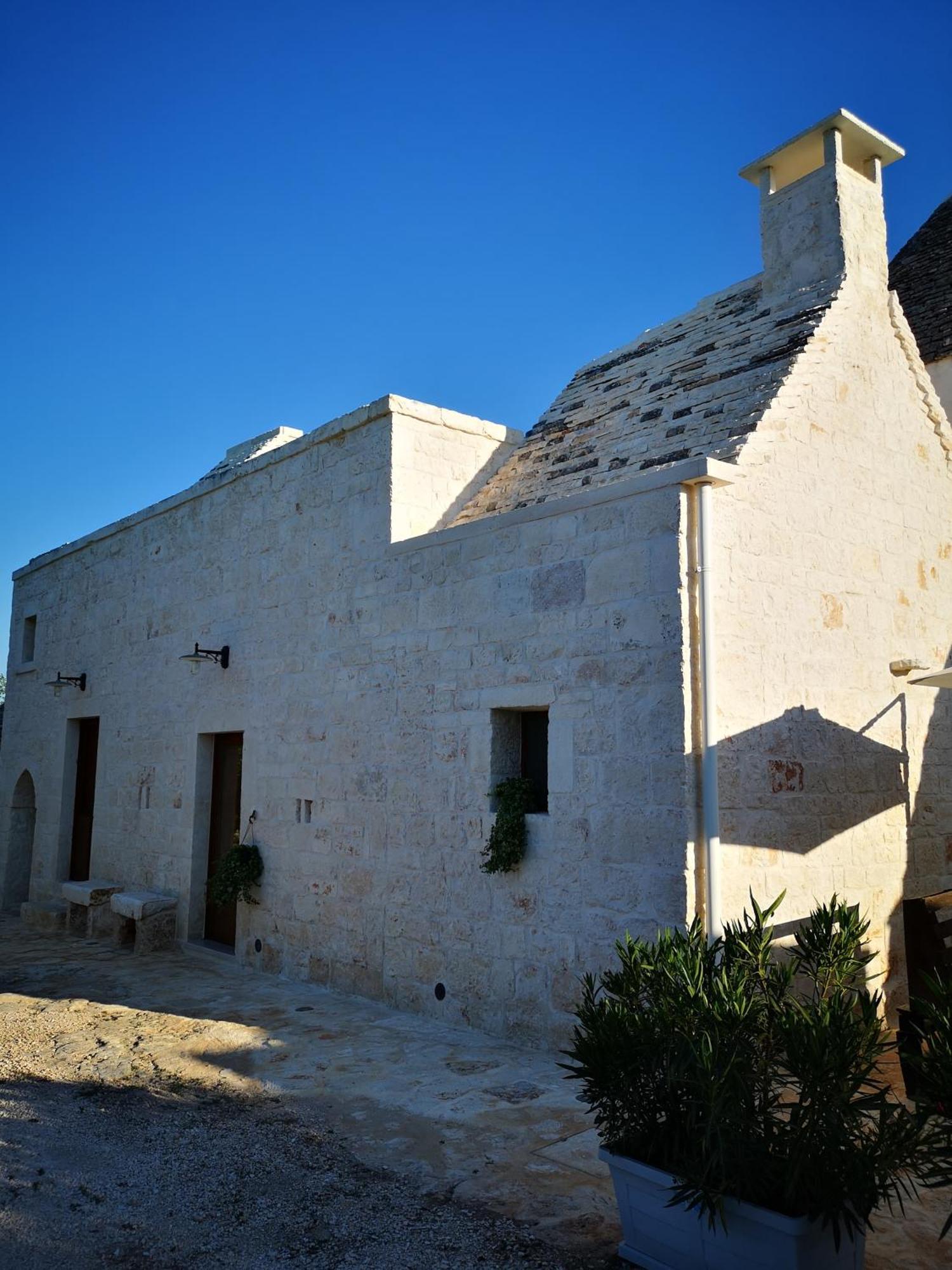 チステルニーノ Trulli Stettゲストハウス 部屋 写真